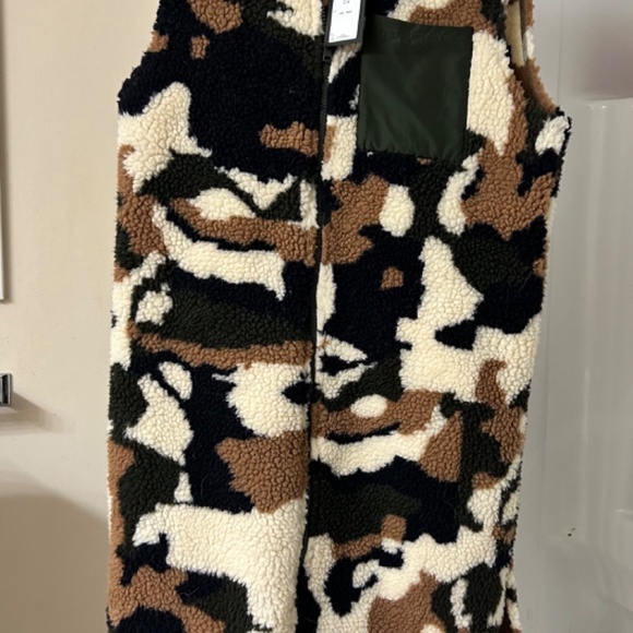 Only Camo Sherpa - Picture 3 of 3